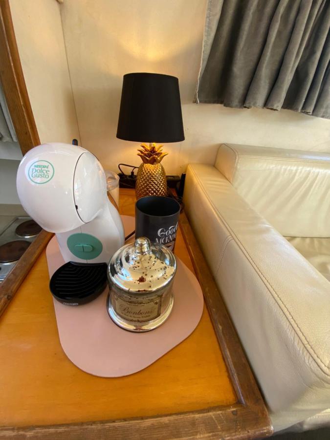 Hotel - Divali - Duerme En Un Confortable Yate En Barcelona Sant Adrià de Besòs Exterior foto